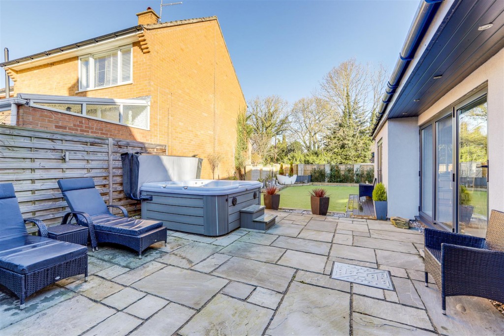 Clarkes Lane, Beeston, Nottinghamshire, NG9 5BL