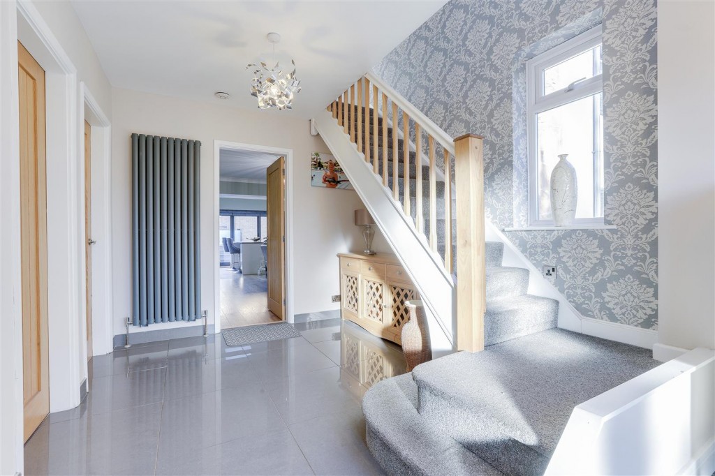 Clarkes Lane, Beeston, Nottinghamshire, NG9 5BL