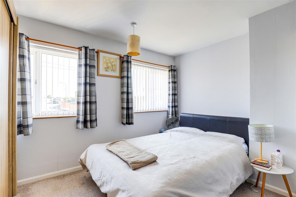 Coleridge Crescent, Daybrook, Nottinghamshire, NG5 6HL