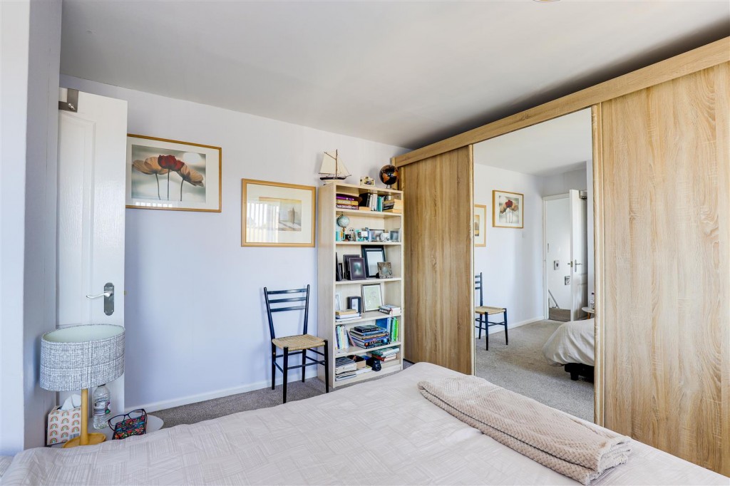 Coleridge Crescent, Daybrook, Nottinghamshire, NG5 6HL