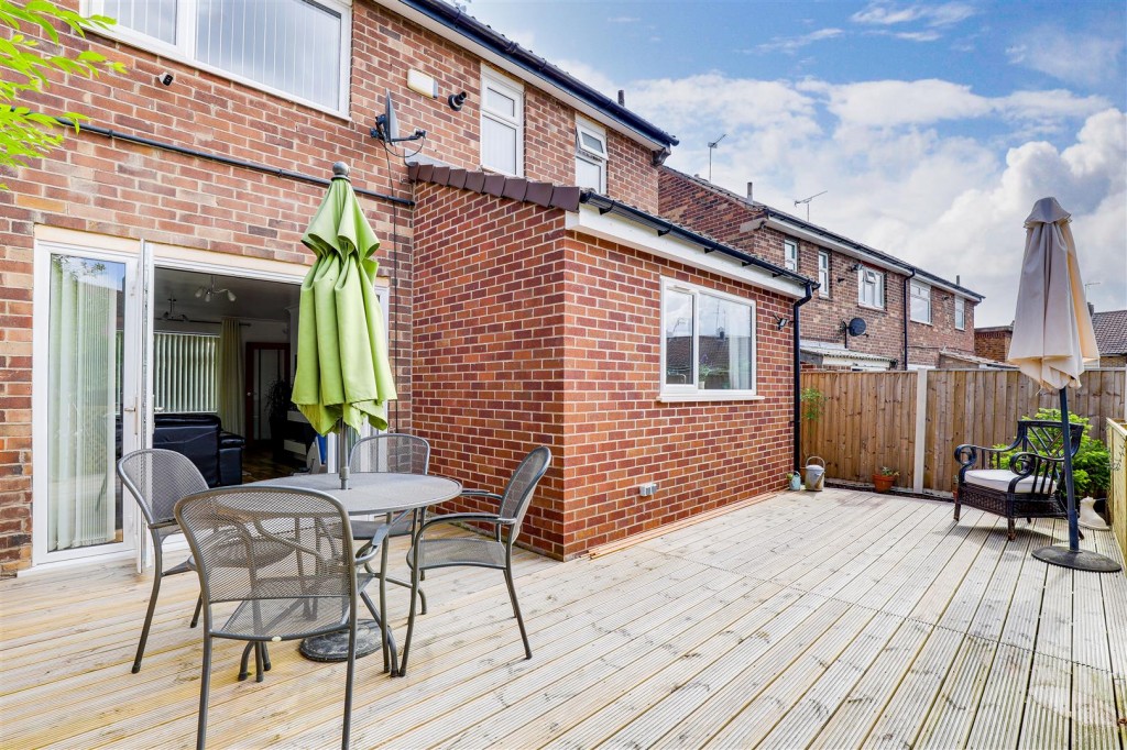 Coleridge Crescent, Daybrook, Nottinghamshire, NG5 6HL