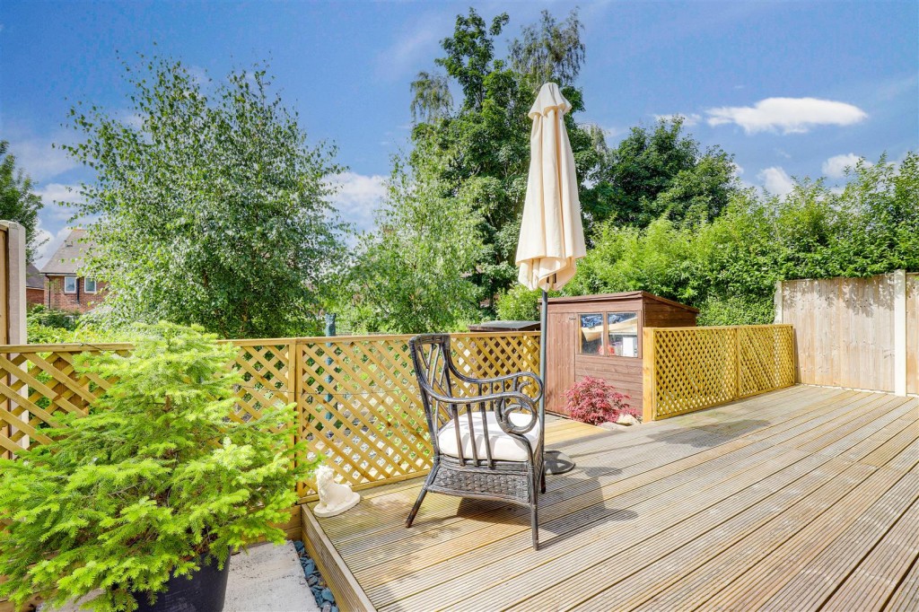 Coleridge Crescent, Daybrook, Nottinghamshire, NG5 6HL