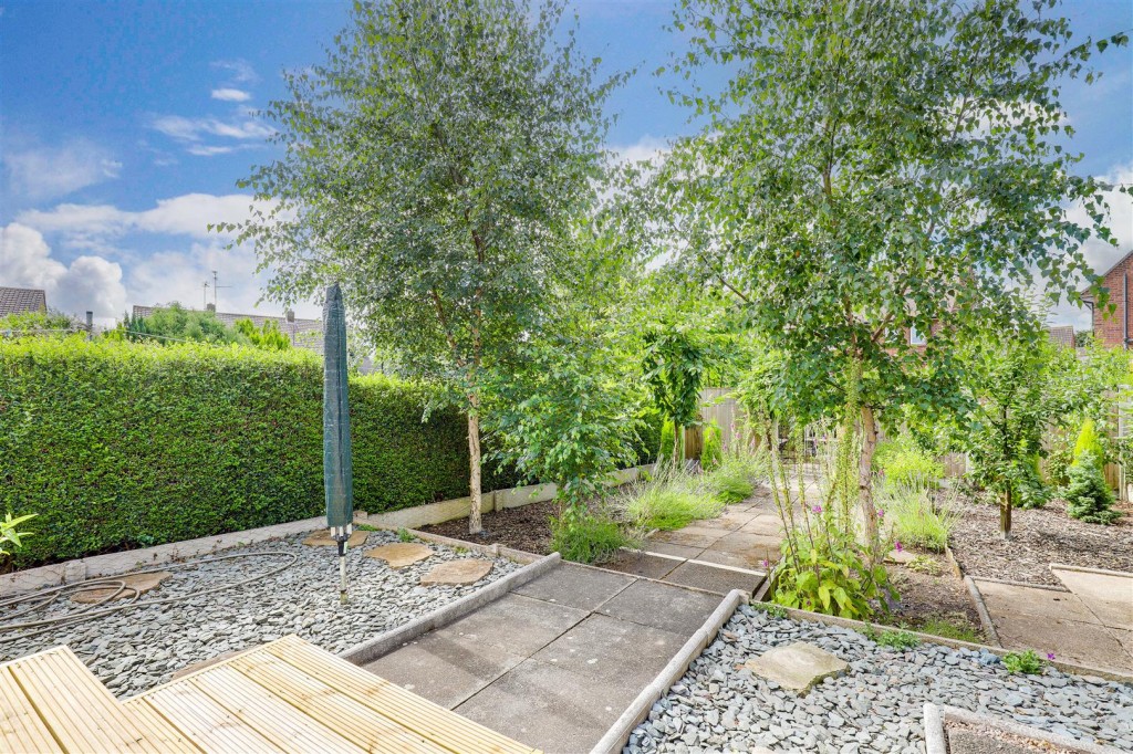 Coleridge Crescent, Daybrook, Nottinghamshire, NG5 6HL