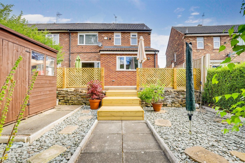 Coleridge Crescent, Daybrook, Nottinghamshire, NG5 6HL