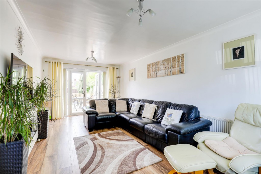 Coleridge Crescent, Daybrook, Nottinghamshire, NG5 6HL