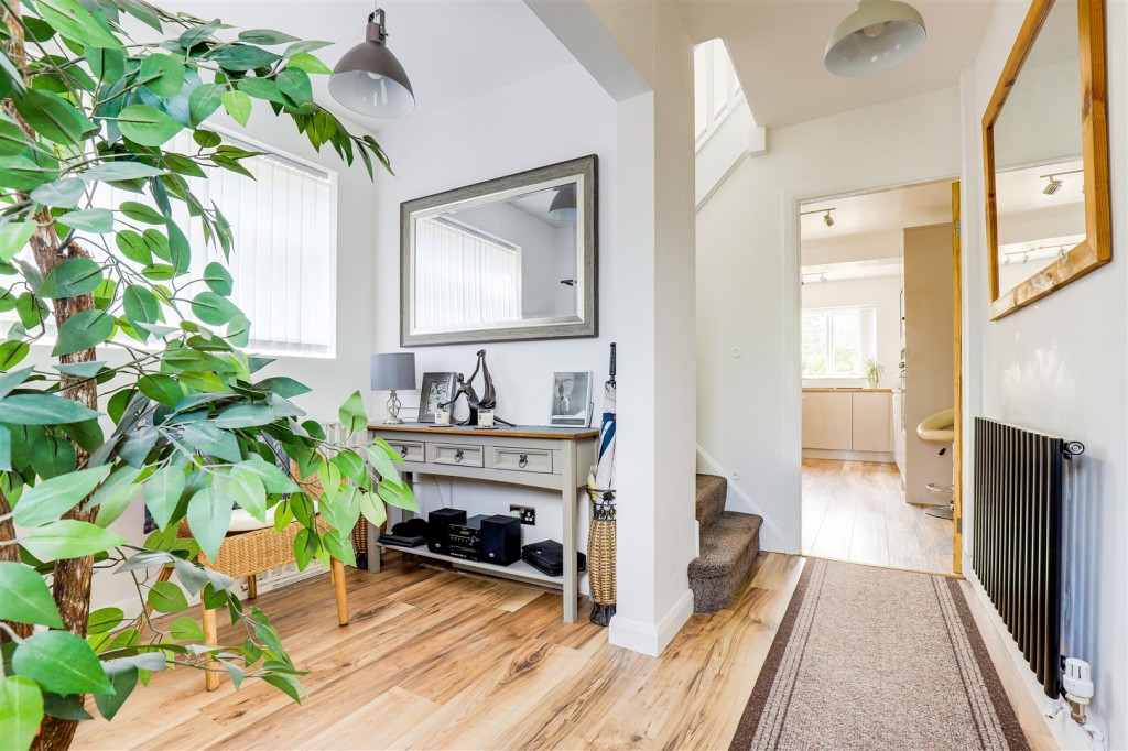 Coleridge Crescent, Daybrook, Nottinghamshire, NG5 6HL