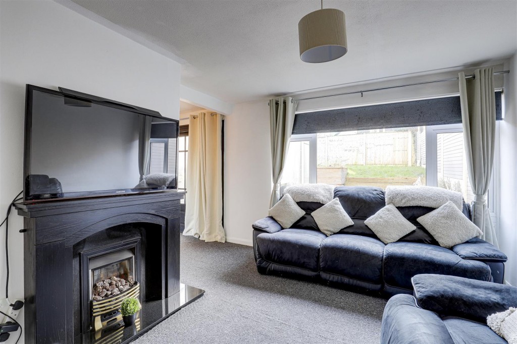 Dorket Close, Arnold, Nottinghamshire, NG5 8ET