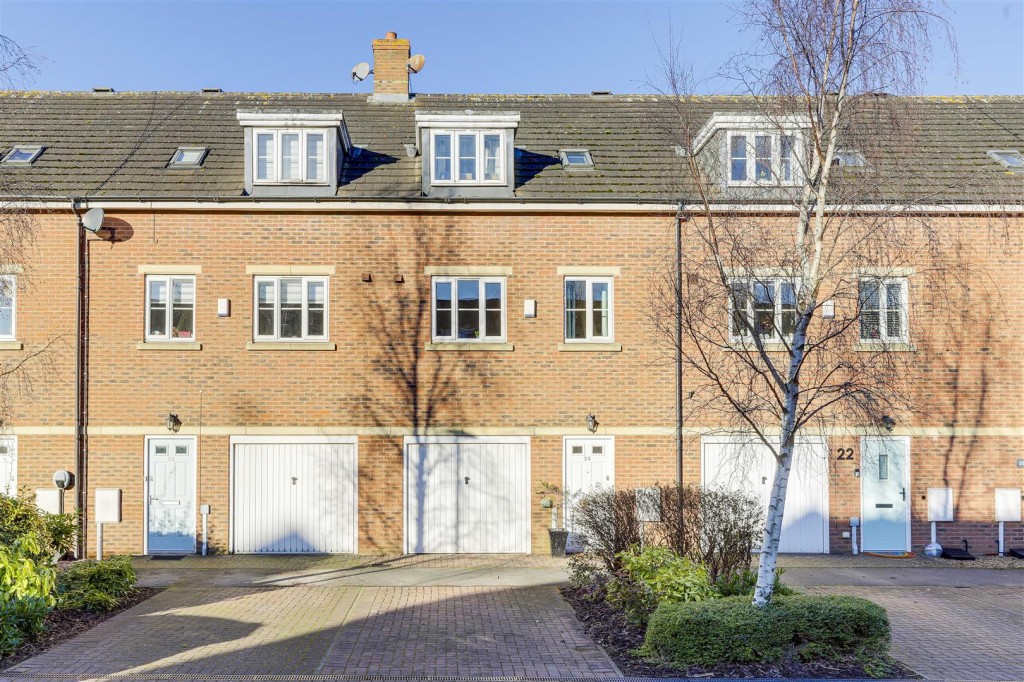 Gilbert Boulevard, Arnold, Nottinghamshire, NG5 7NA