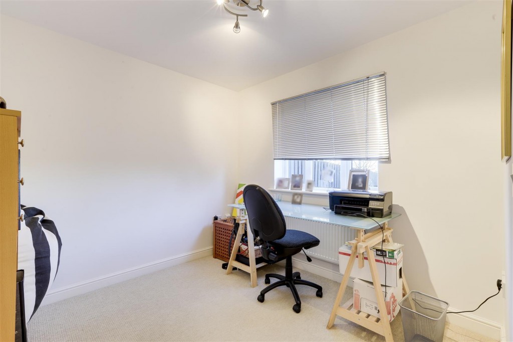 Gilbert Boulevard, Arnold, Nottinghamshire, NG5 7NA