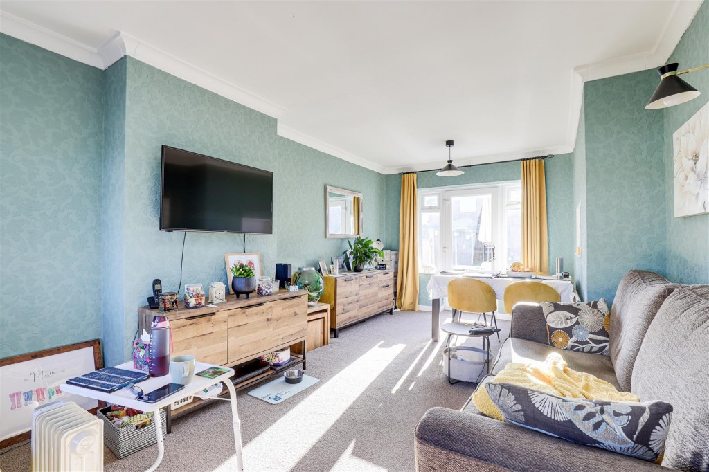 Lime Tree Road, Hucknall, Nottinghamshire, NG15 6AY