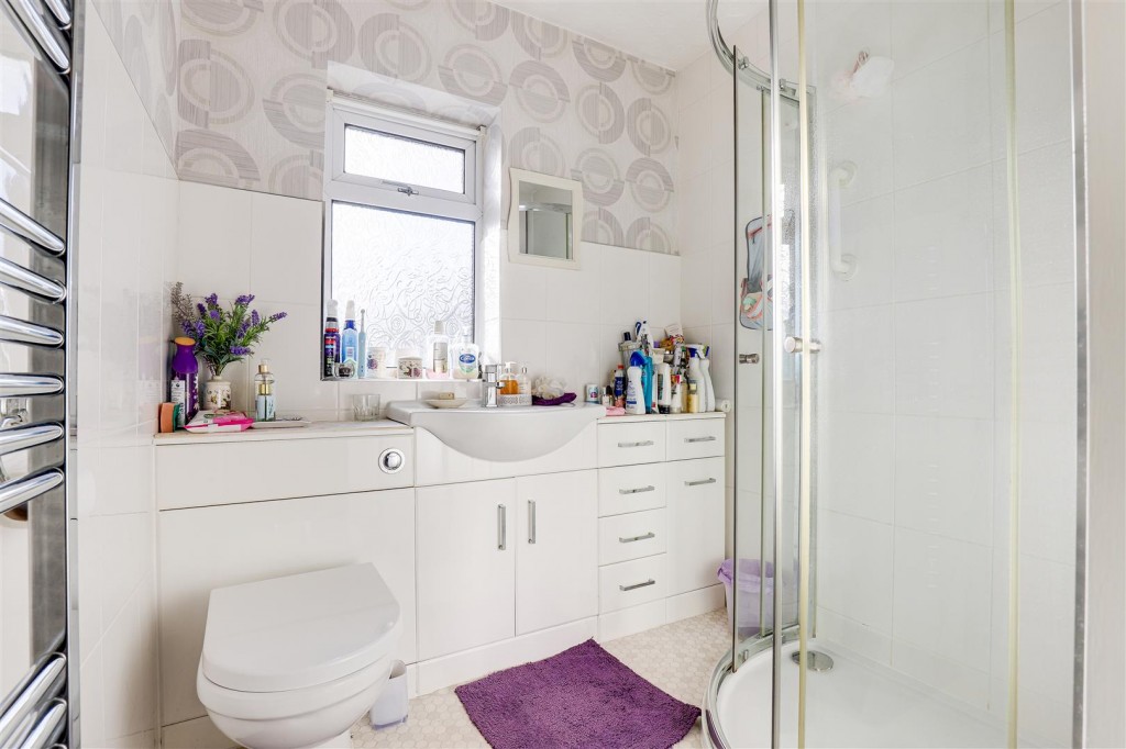 Lime Tree Road, Hucknall, Nottinghamshire, NG15 6AY