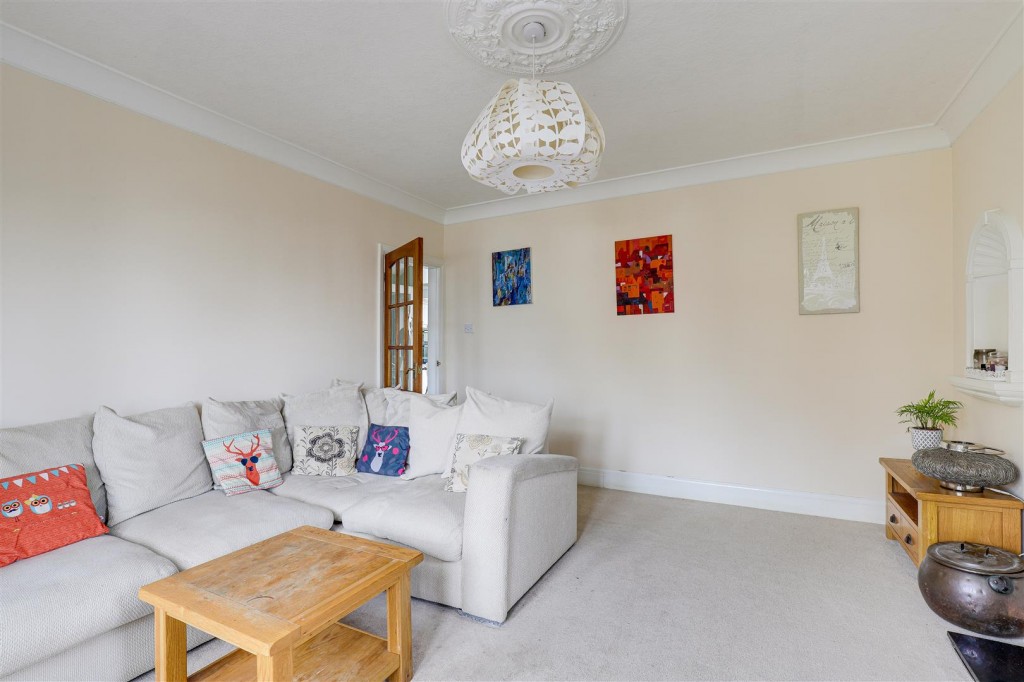 Breckhill Road, Mapperley, Nottinghamshire, NG3 5JP