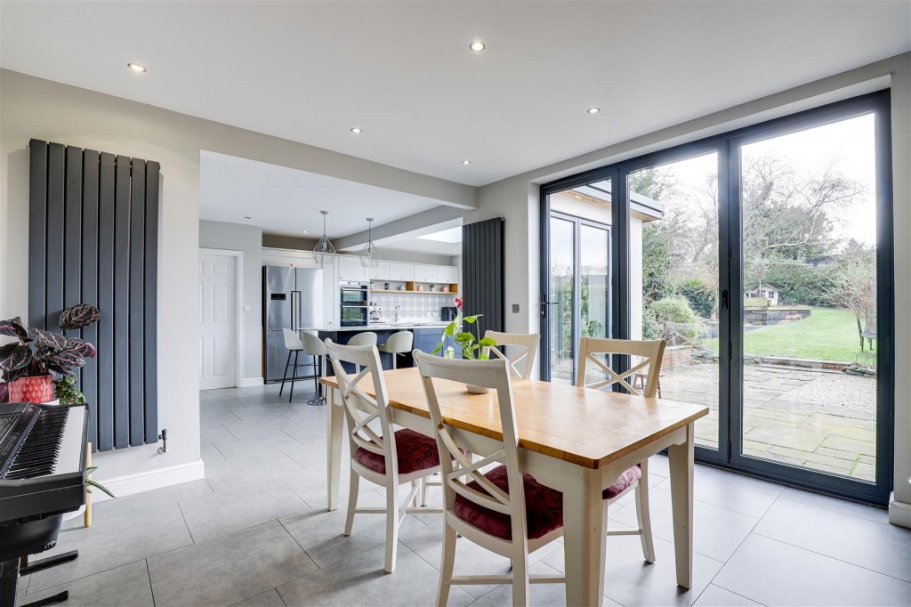 Breckhill Road, Mapperley, Nottinghamshire, NG3 5JP
