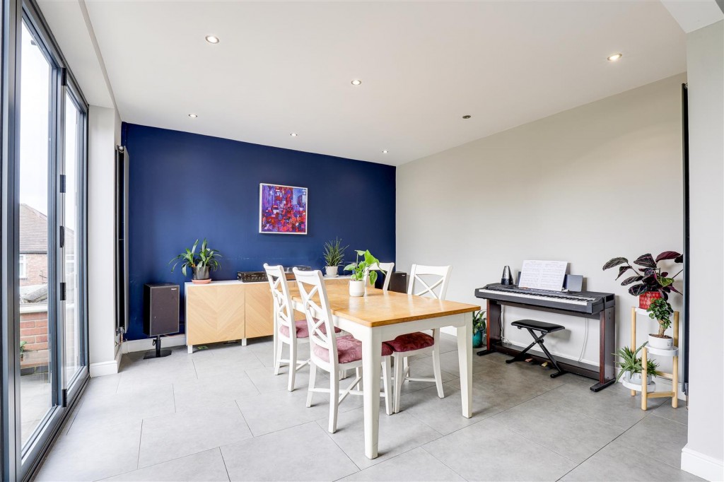 Breckhill Road, Mapperley, Nottinghamshire, NG3 5JP