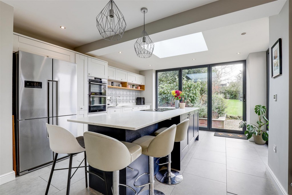 Breckhill Road, Mapperley, Nottinghamshire, NG3 5JP