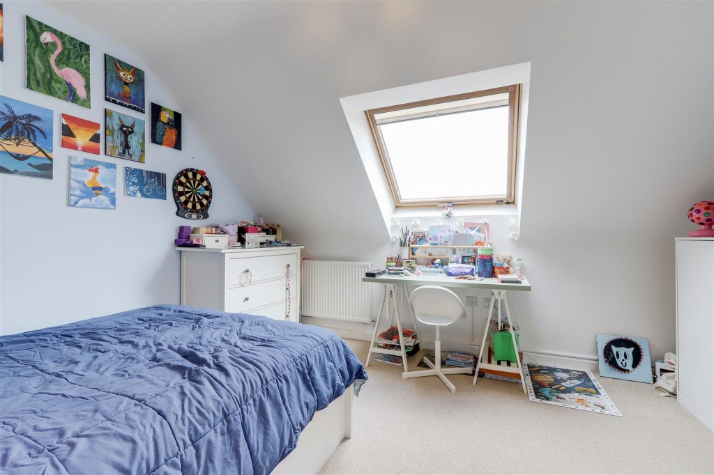 Olympia Way, Hucknall, Nottinghamshire, NG15 8HU