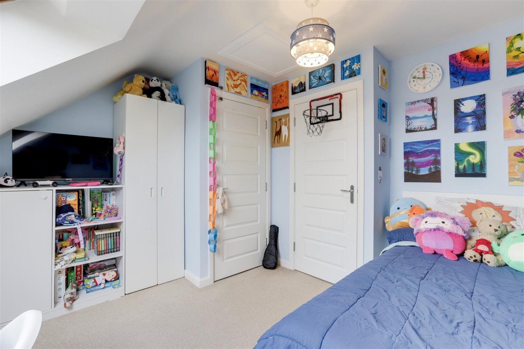 Olympia Way, Hucknall, Nottinghamshire, NG15 8HU