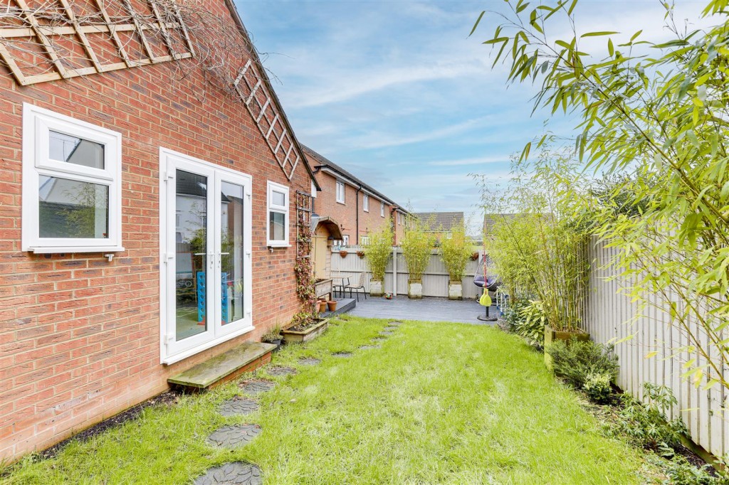 Olympia Way, Hucknall, Nottinghamshire, NG15 8HU