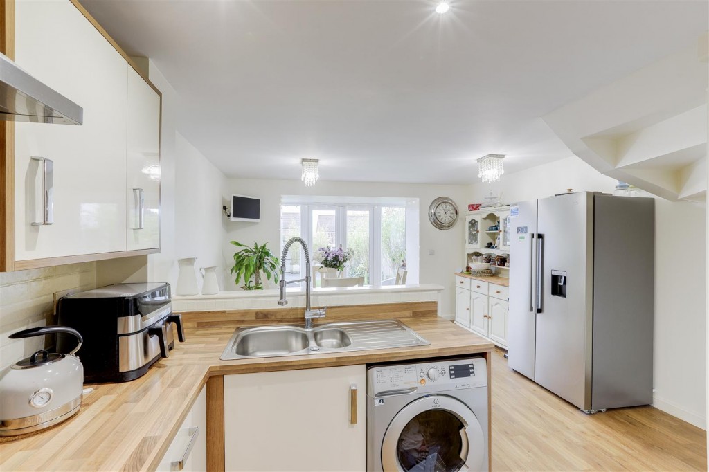 Olympia Way, Hucknall, Nottinghamshire, NG15 8HU