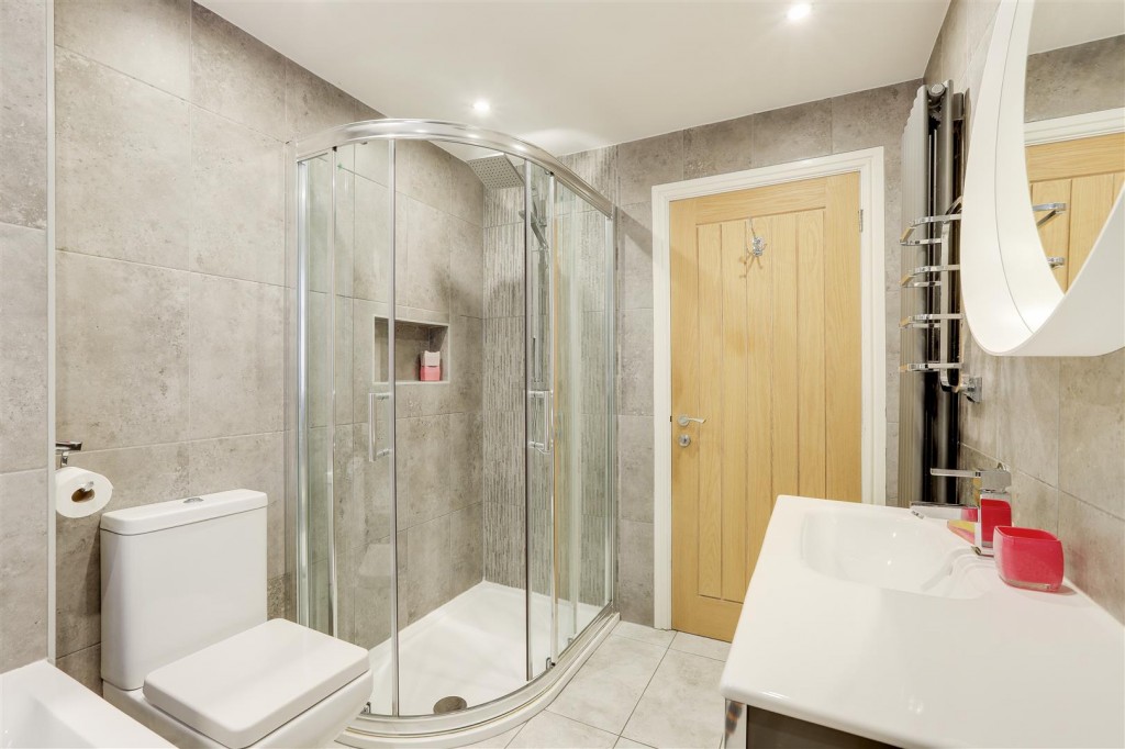 Penmoor Close, Long Eaton, Derbyshire, NG10 3RH