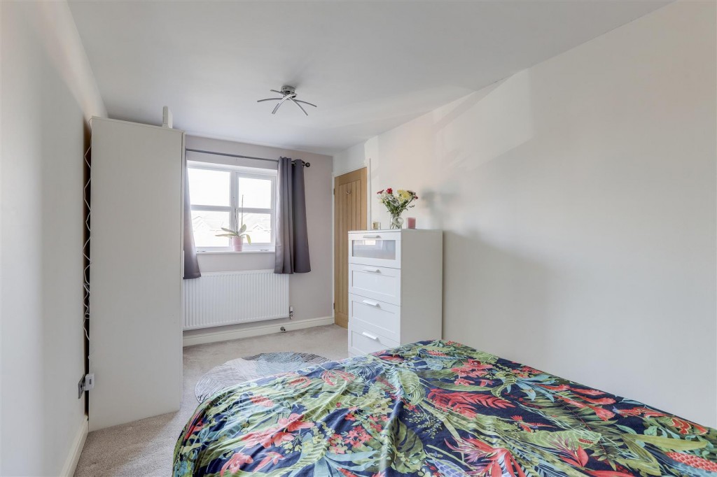 Penmoor Close, Long Eaton, Derbyshire, NG10 3RH