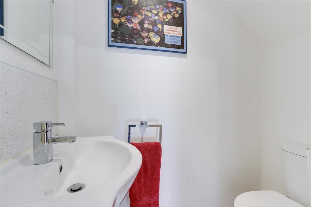 Penmoor Close, Long Eaton, Derbyshire, NG10 3RH