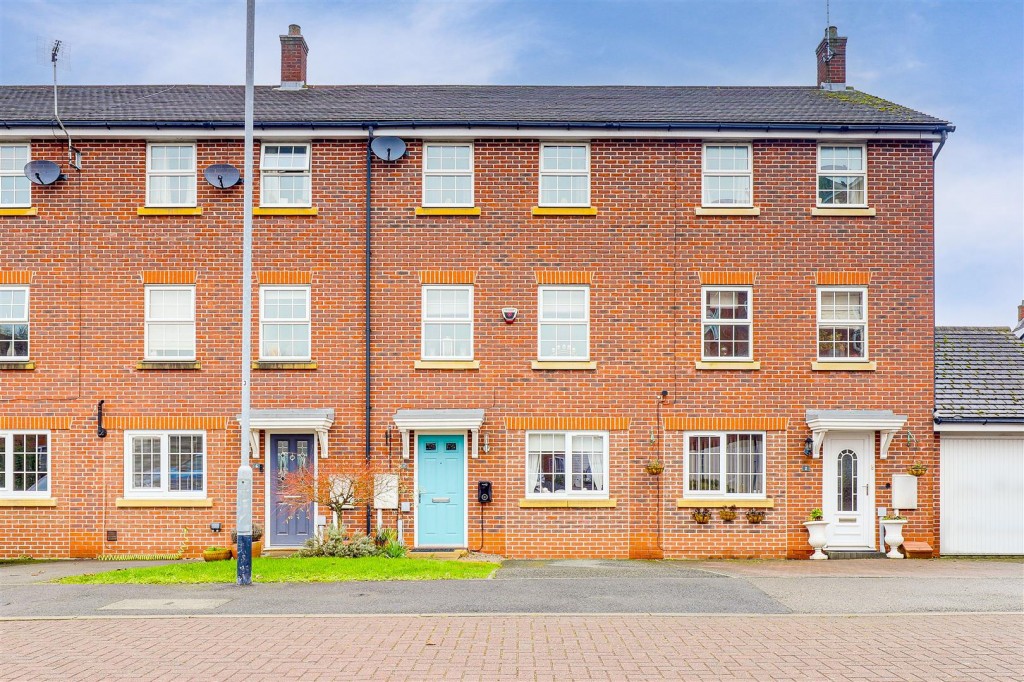 Swindale Close, West Bridgford, Nottinghamshire, NG2 6BR