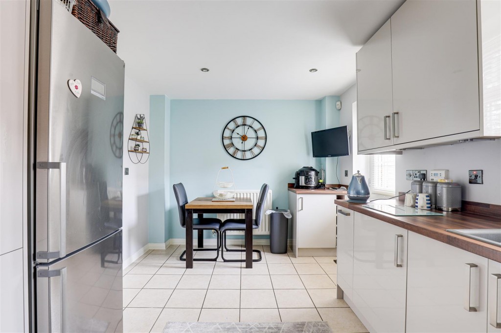 Swindale Close, West Bridgford, Nottinghamshire, NG2 6BR