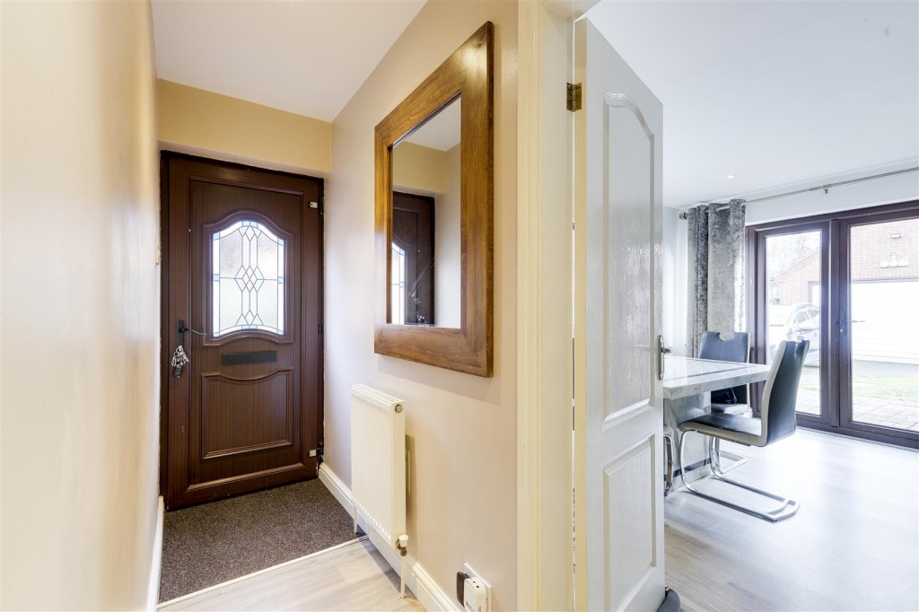 Linden Grove, Gedling, Nottinghamshire, NG4 2QU