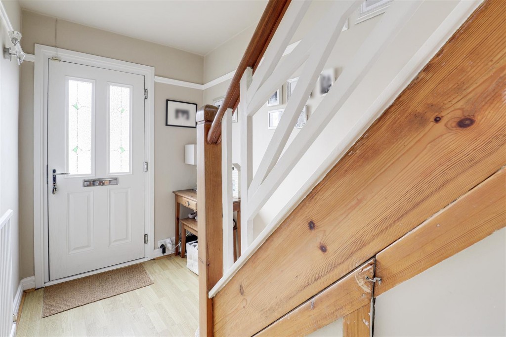 Sandy Lane, Hucknall, Nottinghamshire, NG15 7GN
