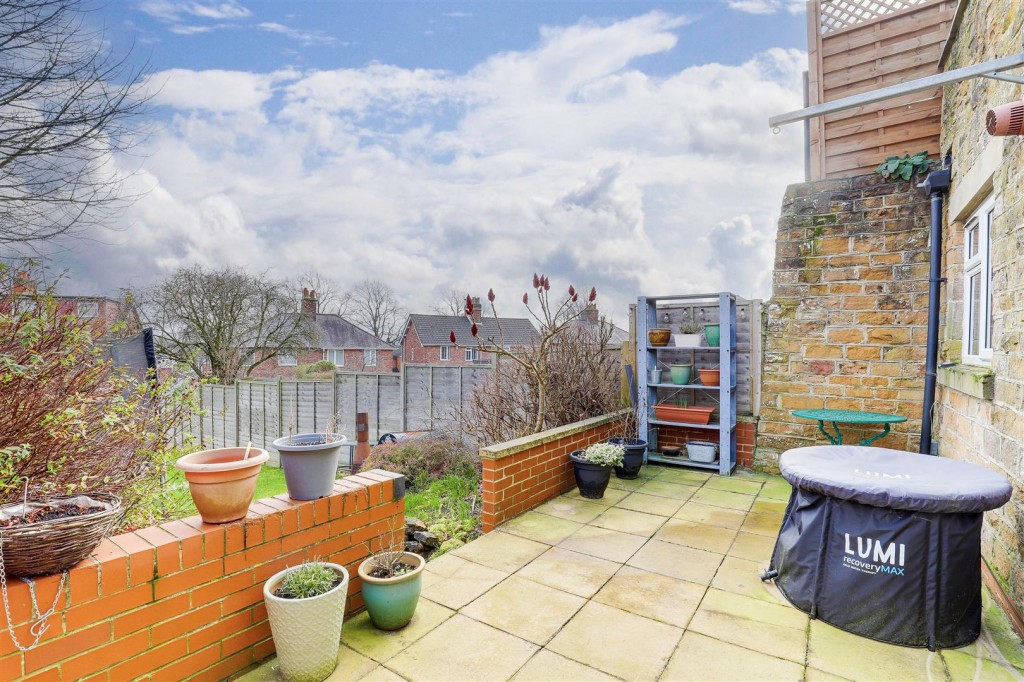 Sandy Lane, Hucknall, Nottinghamshire, NG15 7GN