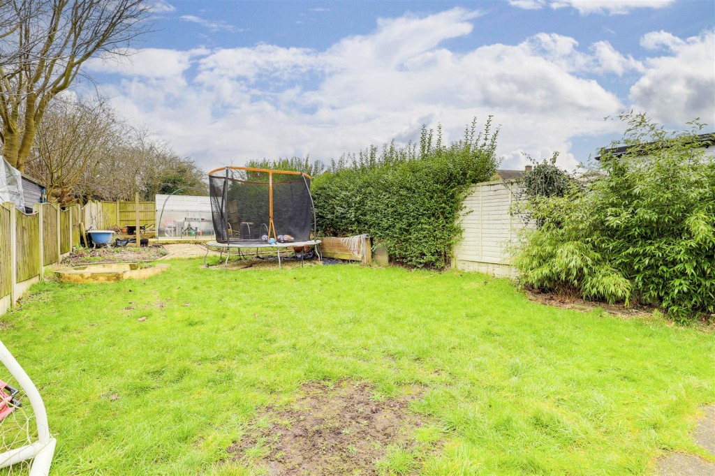 Lime Tree Road, Hucknall, Nottinghamshire, NG15 6AY