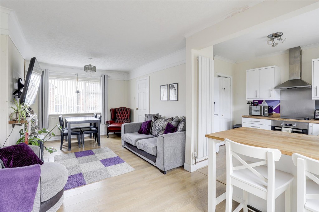 Lime Tree Road, Hucknall, Nottinghamshire, NG15 6AY