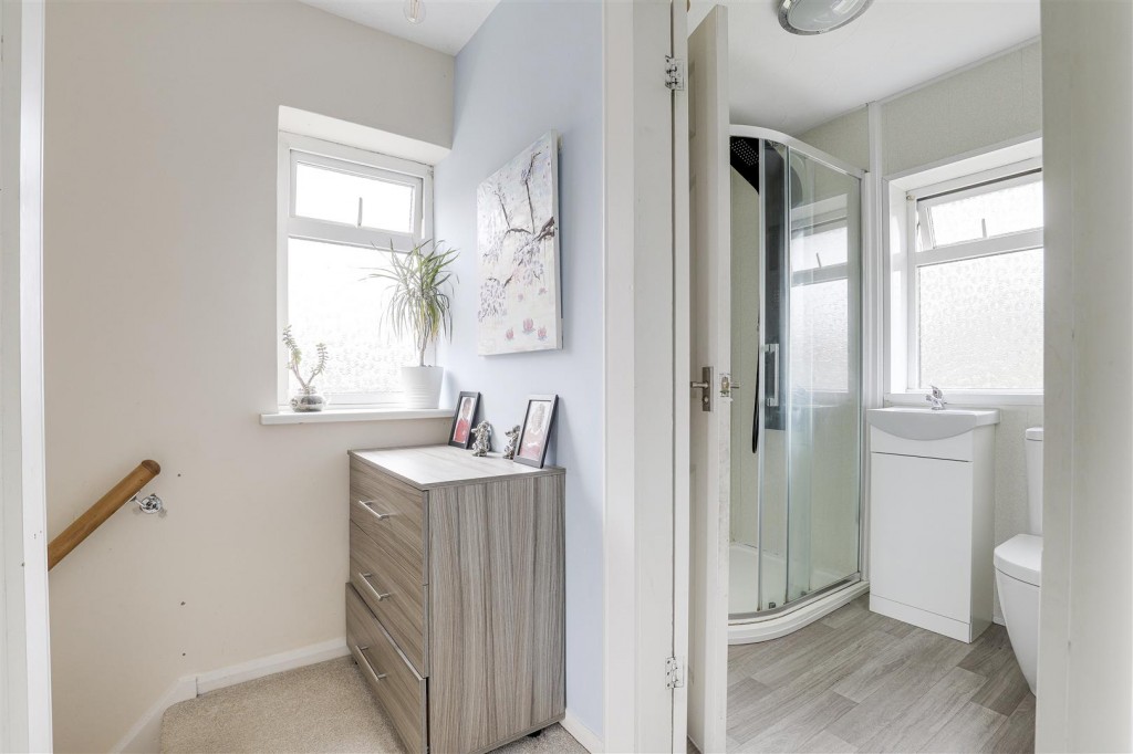 Lime Tree Road, Hucknall, Nottinghamshire, NG15 6AY