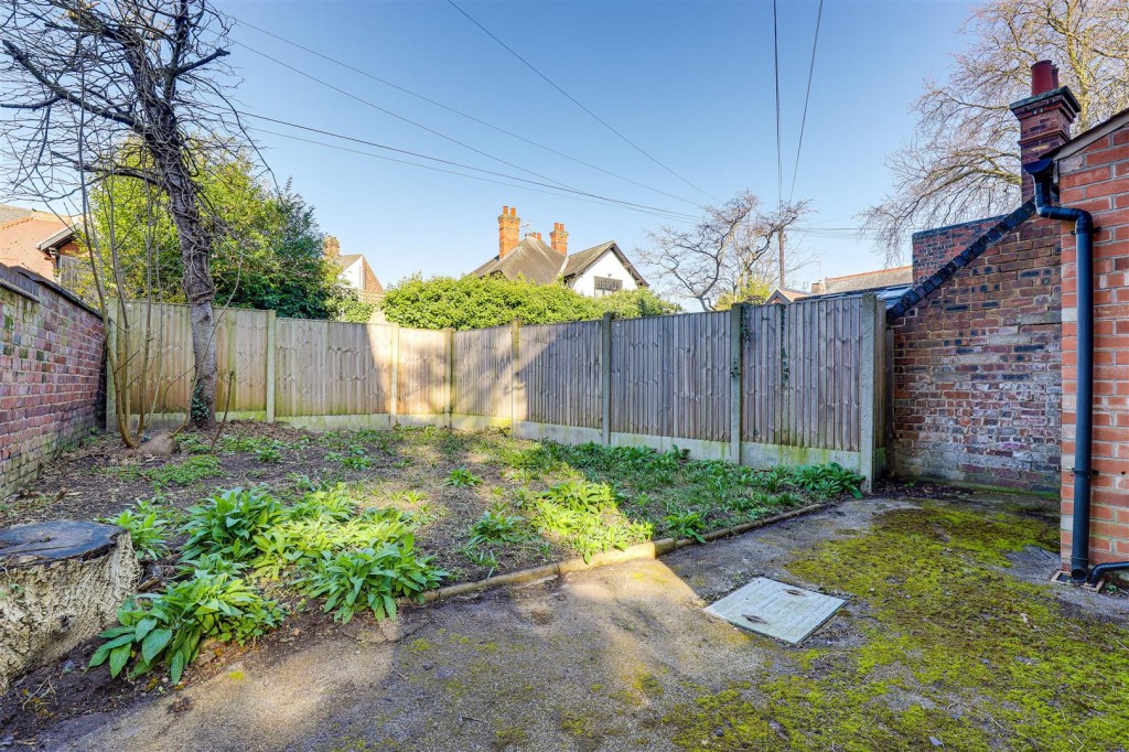 Mansfield Road, Nottingham, Nottinghamshire, NG5 2DP
