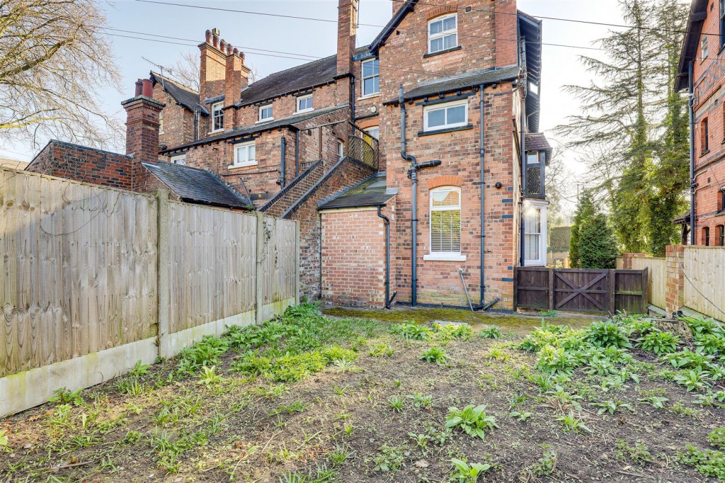 Mansfield Road, Nottingham, Nottinghamshire, NG5 2DP