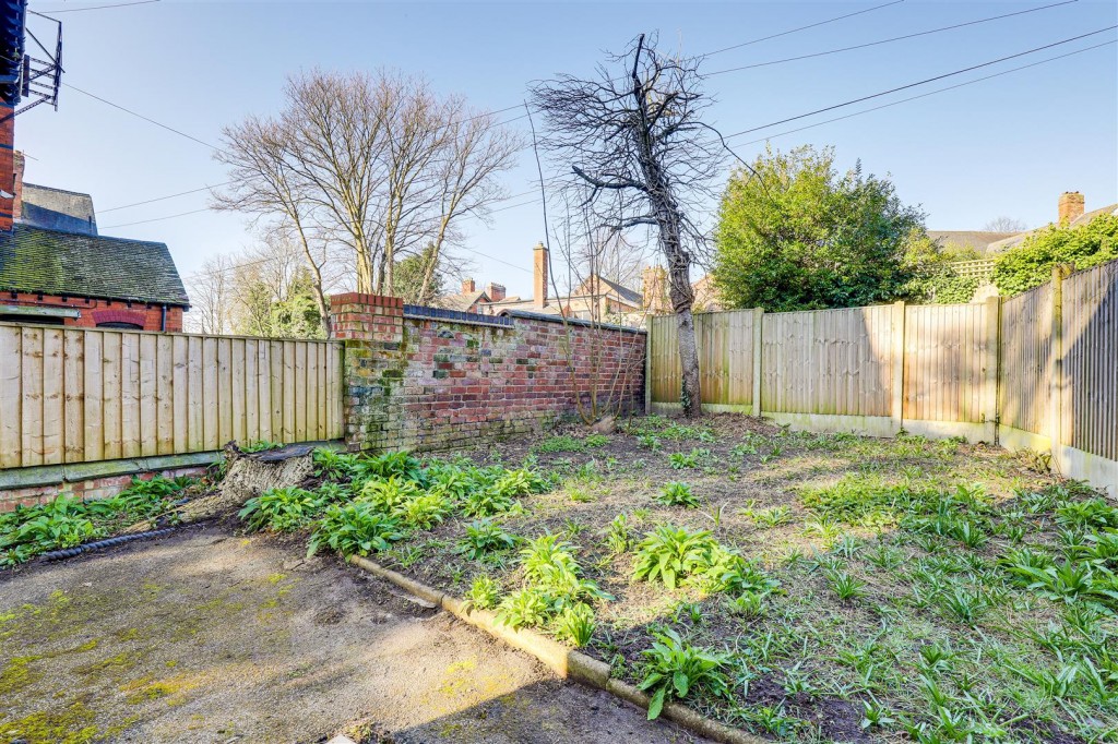Mansfield Road, Nottingham, Nottinghamshire, NG5 2DP