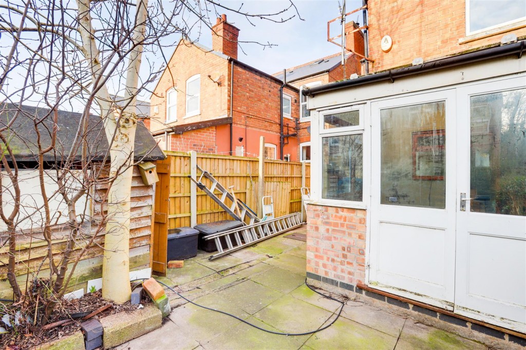 Orston Road East, West Bridgford, Nottinghamshire, NG2 5FU