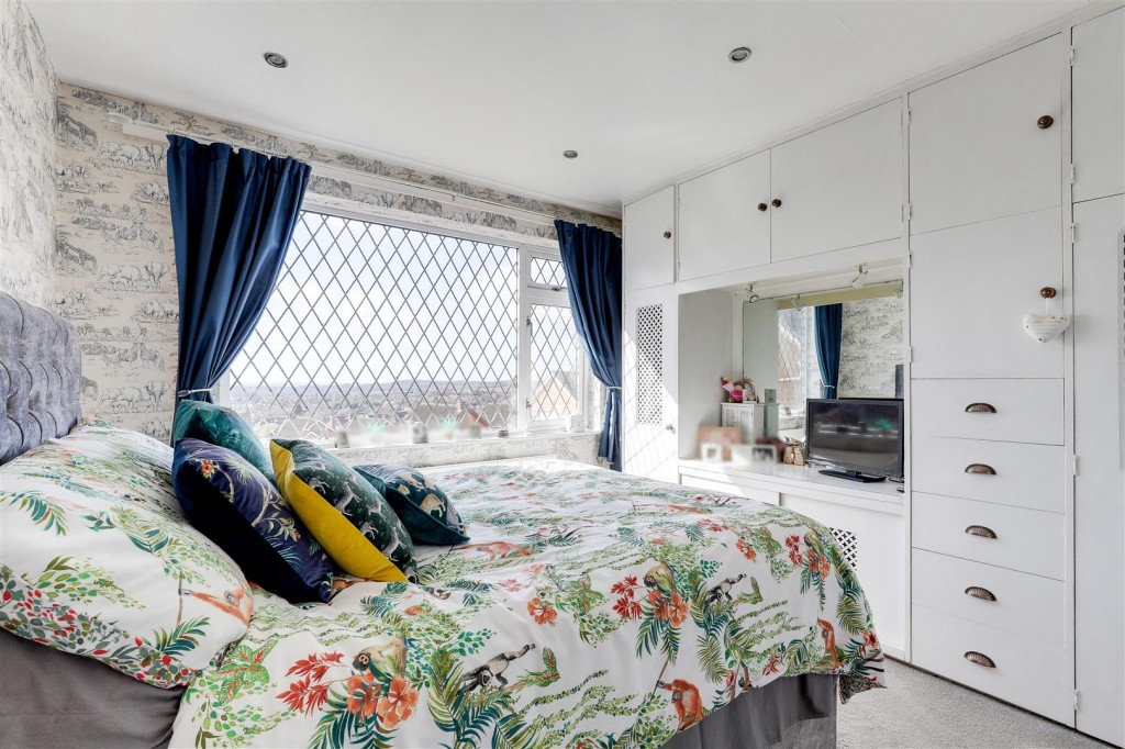 Homefield Avenue, Arnold, Nottingham, NG5 8FZ