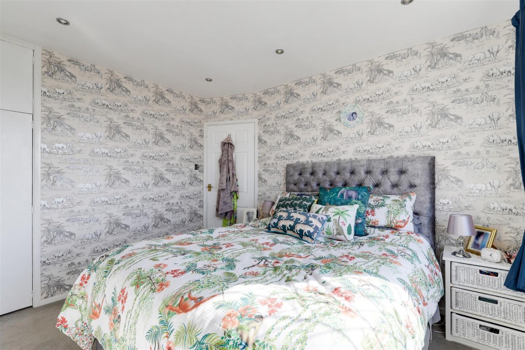 Homefield Avenue, Arnold, Nottingham, NG5 8FZ