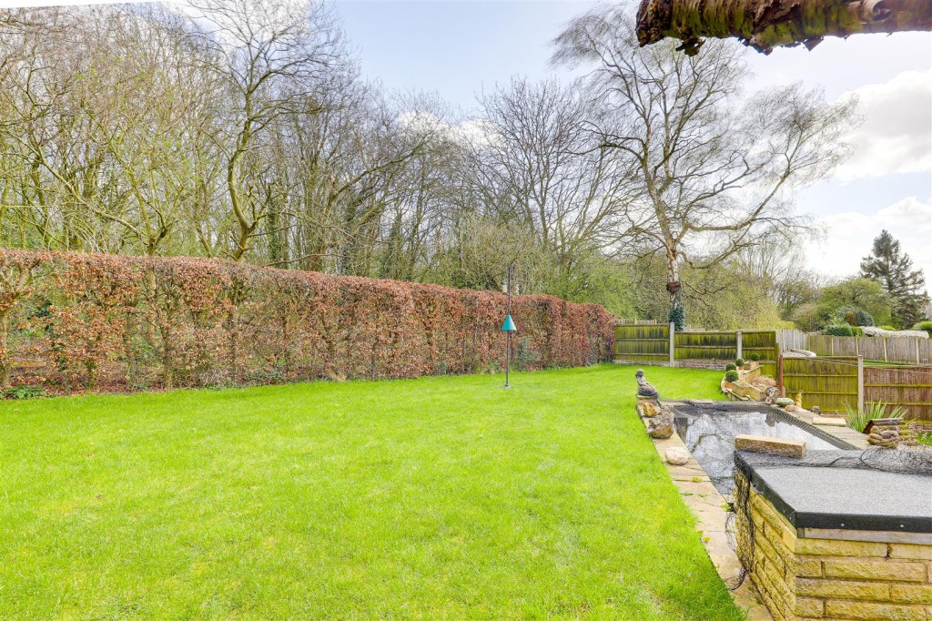 Homefield Avenue, Arnold, Nottingham, NG5 8FZ