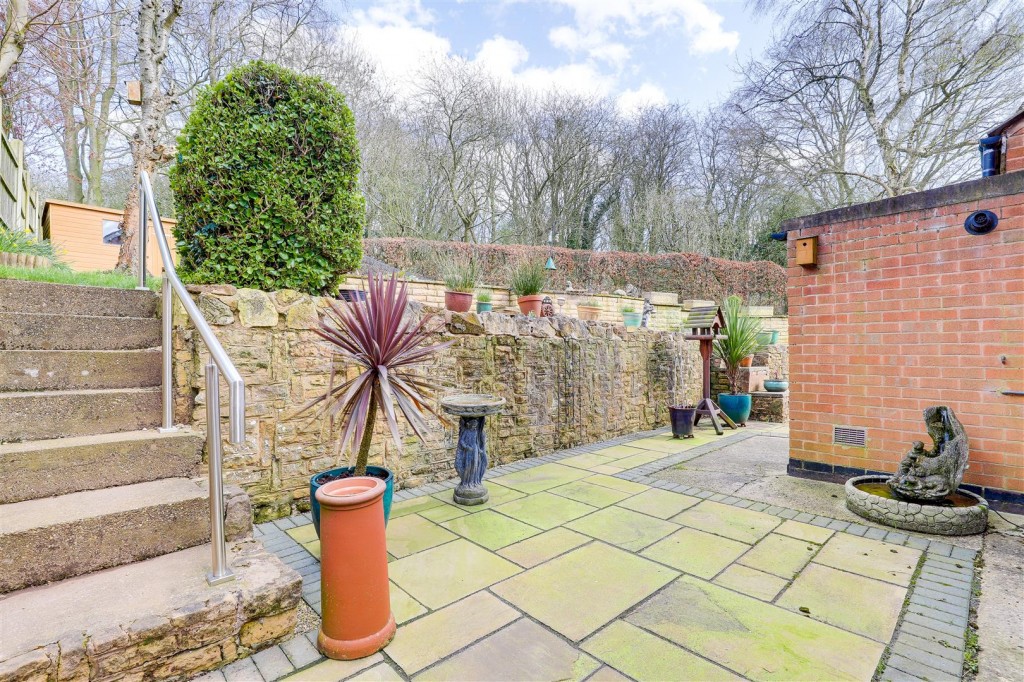 Homefield Avenue, Arnold, Nottingham, NG5 8FZ