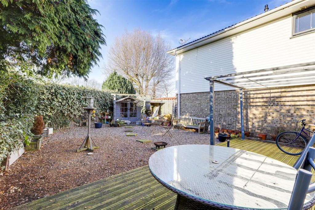 Waltham Close, West Bridgford, Nottinghamshire, NG2 6LD