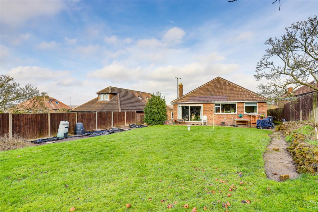 Eaton Avenue, Arnold, Nottinghamshire, NG5 7LG