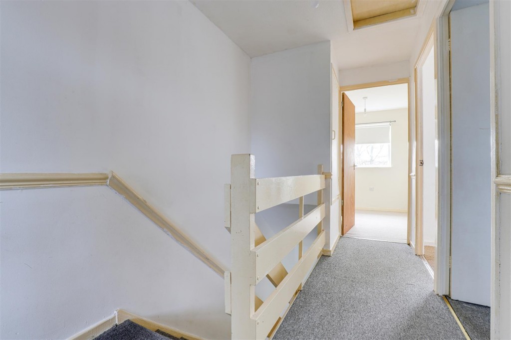 Hillgrove Gardens, Top Valley, Nottinghamshire, NG5 9ND