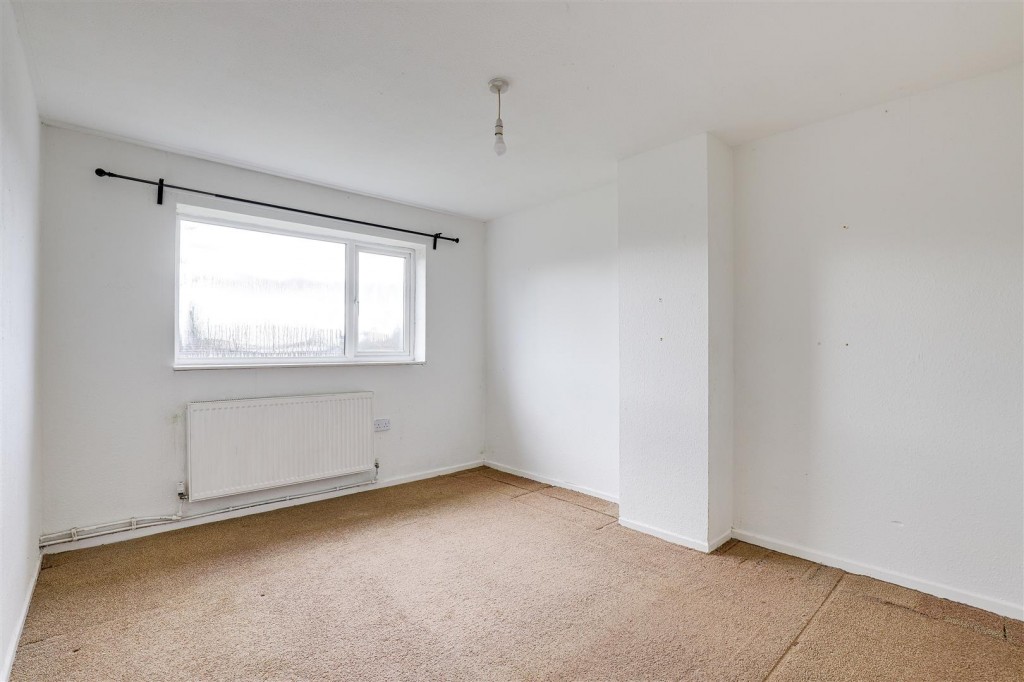 Hillgrove Gardens, Top Valley, Nottinghamshire, NG5 9ND