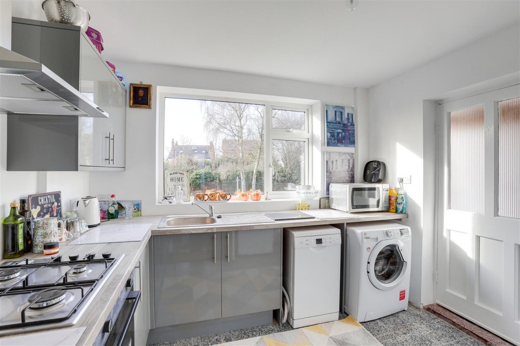 Rushcliffe Avenue, Radcliffe-On-Trent, Nottinghamshire, NG12 2AF