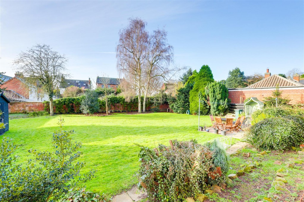 Rushcliffe Avenue, Radcliffe-On-Trent, Nottinghamshire, NG12 2AF