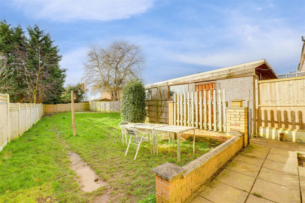 Beauvale Crescent, Hucknall, Nottinghamshire, NG15 6PT