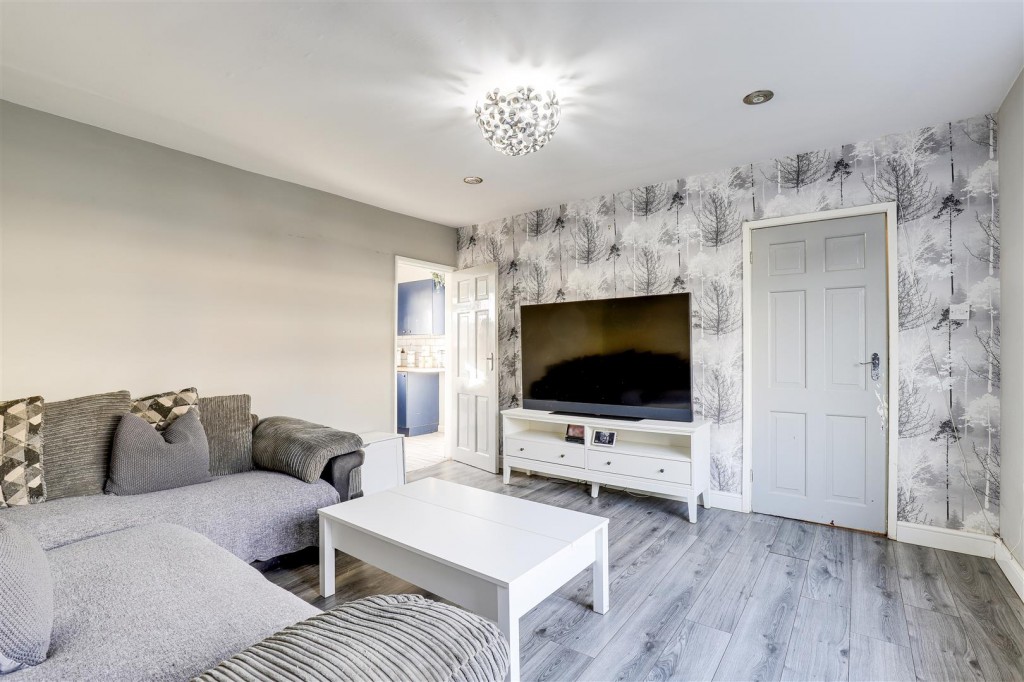 Beauvale Crescent, Hucknall, Nottinghamshire, NG15 6PT